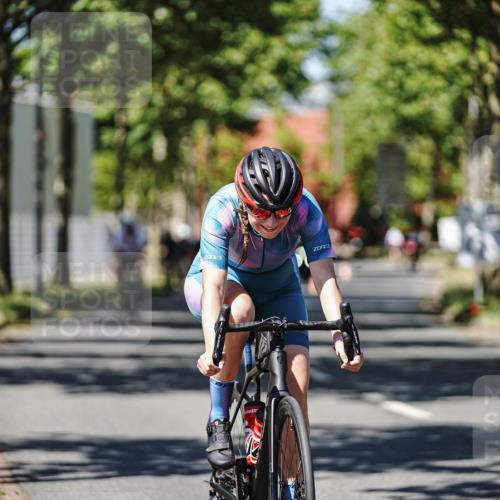 09.08.2026 - GEWOBA Citytriathlon Bremen Michael Burmester http://msf.ph/oto/9948643 09.08.2026 12:38:34 Radfahren 541, 570, 572, 623, 637, 695, 838, 844, 912, 1111, 1156 meine-sportfotos.de