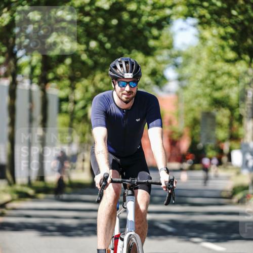 09.08.2026 - GEWOBA Citytriathlon Bremen Michael Burmester http://msf.ph/oto/9948666 09.08.2026 12:38:52 Radfahren 572, 577, 625, 667, 798, 838, 902, 1003, 1111, 1156 meine-sportfotos.de