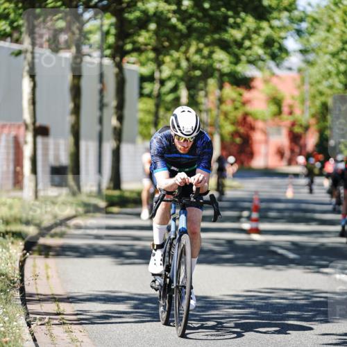 09.08.2026 - GEWOBA Citytriathlon Bremen Michael Burmester http://msf.ph/oto/9948671 09.08.2026 12:38:58 Radfahren 625, 694, 759, 770, 776, 798, 902, 1003 meine-sportfotos.de