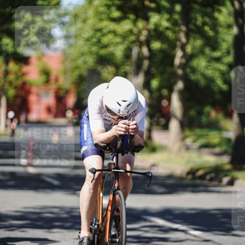 09.08.2026 - GEWOBA Citytriathlon Bremen Michael Burmester http://msf.ph/oto/9948679 09.08.2026 12:39:03 Radfahren 694, 759, 770, 776, 902, 931, 1124 meine-sportfotos.de