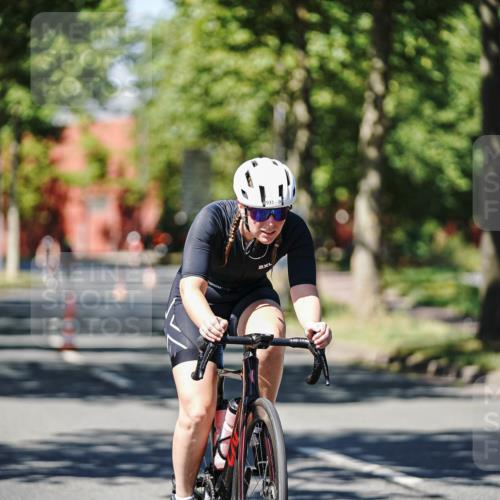 09.08.2026 - GEWOBA Citytriathlon Bremen Michael Burmester http://msf.ph/oto/9948685 09.08.2026 12:39:12 Radfahren 664, 694, 759, 770, 776, 817, 931, 1124 meine-sportfotos.de