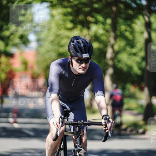 09.08.2026 - GEWOBA Citytriathlon Bremen Michael Burmester http://msf.ph/oto/9948699 09.08.2026 12:39:29 Radfahren 612, 656, 664, 705, 783, 817 meine-sportfotos.de