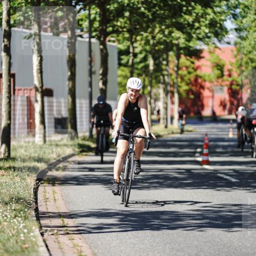 09.08.2026 - GEWOBA Citytriathlon Bremen Michael Burmester http://msf.ph/oto/9948717 09.08.2026 12:39:43 Radfahren 612, 693, 834, 840, 871, 896, 923, 998, 1154 meine-sportfotos.de