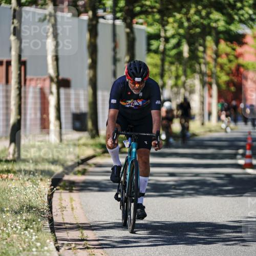 09.08.2026 - GEWOBA Citytriathlon Bremen Michael Burmester http://msf.ph/oto/9948726 09.08.2026 12:39:51 Radfahren 693, 696, 796, 834, 840, 871, 896, 923, 972, 998, 1154 meine-sportfotos.de