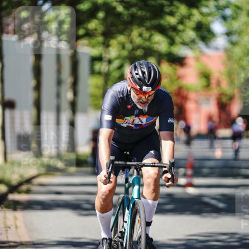 09.08.2026 - GEWOBA Citytriathlon Bremen Michael Burmester http://msf.ph/oto/9948727 09.08.2026 12:39:51 Radfahren 693, 696, 796, 834, 840, 871, 896, 923, 972, 998, 1154 meine-sportfotos.de