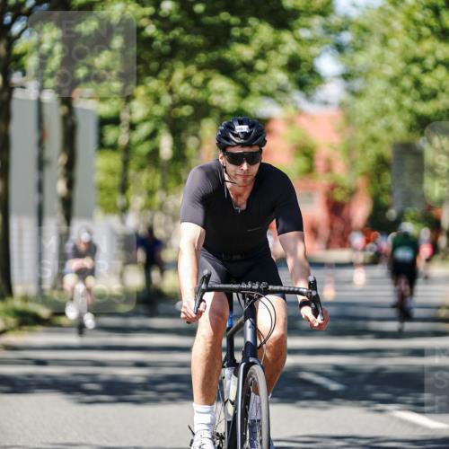 09.08.2026 - GEWOBA Citytriathlon Bremen Michael Burmester http://msf.ph/oto/9948734 09.08.2026 12:39:56 Radfahren 675, 693, 696, 796, 876, 923, 968, 972, 998, 1012, 1120, 1154 meine-sportfotos.de