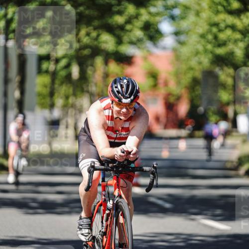 09.08.2026 - GEWOBA Citytriathlon Bremen Michael Burmester http://msf.ph/oto/9948755 09.08.2026 12:40:09 Radfahren 626, 675, 696, 761, 796, 876, 968, 1012, 1115, 1120, 1132 meine-sportfotos.de