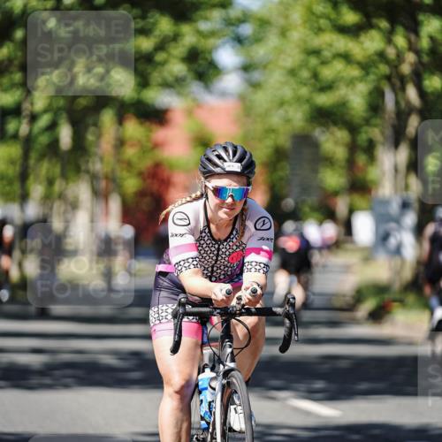09.08.2026 - GEWOBA Citytriathlon Bremen Michael Burmester http://msf.ph/oto/9948759 09.08.2026 12:40:12 Radfahren 626, 675, 761, 789, 876, 953, 968, 1012, 1115, 1120, 1127, 1132 meine-sportfotos.de