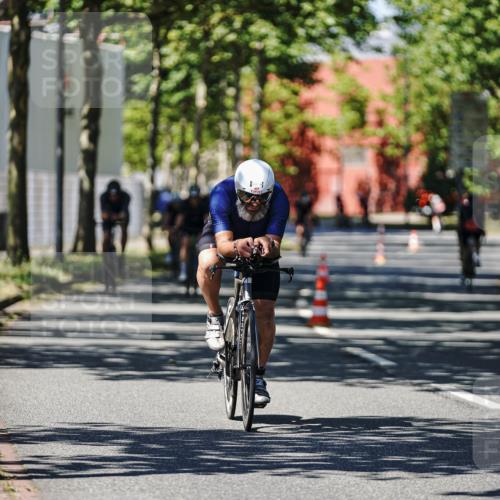 09.08.2026 - GEWOBA Citytriathlon Bremen Michael Burmester http://msf.ph/oto/9948775 09.08.2026 12:40:22 Radfahren 626, 671, 707, 743, 761, 789, 809, 819, 888, 953, 954, 1115, 1127 meine-sportfotos.de