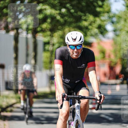 09.08.2026 - GEWOBA Citytriathlon Bremen Michael Burmester http://msf.ph/oto/9948785 09.08.2026 12:40:28 Radfahren 626, 671, 701, 707, 743, 789, 809, 819, 888, 919, 953, 954, 1115, 1127 meine-sportfotos.de