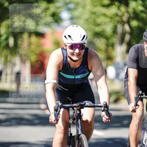 09.08.2026 - GEWOBA Citytriathlon Bremen Michael Burmester http://msf.ph/oto/9948788 09.08.2026 12:40:29 Radfahren 626, 671, 701, 707, 743, 789, 809, 819, 888, 919, 953, 954, 1127, 1136 meine-sportfotos.de