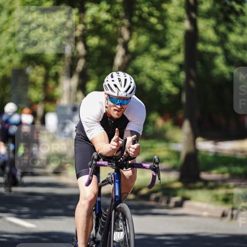09.08.2026 - GEWOBA Citytriathlon Bremen Michael Burmester http://msf.ph/oto/9948810 09.08.2026 12:40:53 Radfahren 586, 601, 620, 644, 651, 774, 800, 805, 848, 976 meine-sportfotos.de