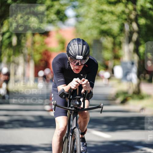 09.08.2026 - GEWOBA Citytriathlon Bremen Michael Burmester http://msf.ph/oto/9948825 09.08.2026 12:41:15 Radfahren 702, 858, 889, 956, 1131 meine-sportfotos.de