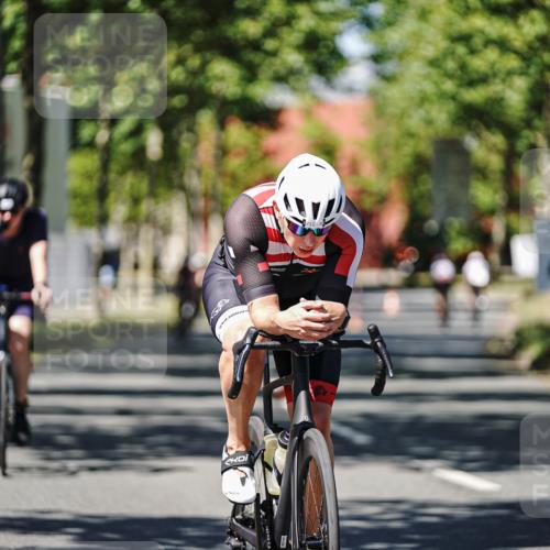 09.08.2026 - GEWOBA Citytriathlon Bremen Michael Burmester http://msf.ph/oto/9948834 09.08.2026 12:41:23 Radfahren 548, 602, 702, 711, 740, 858, 982, 1020 meine-sportfotos.de