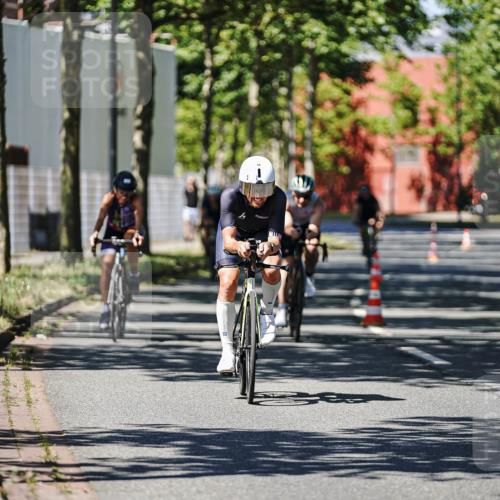 09.08.2026 - GEWOBA Citytriathlon Bremen Michael Burmester http://msf.ph/oto/9948840 09.08.2026 12:41:28 Radfahren 548, 602, 702, 711, 740, 767, 915, 933, 982, 1020, 1159 meine-sportfotos.de