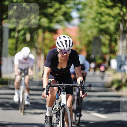 09.08.2026 - GEWOBA Citytriathlon Bremen Michael Burmester http://msf.ph/oto/9948854 09.08.2026 12:41:38 Radfahren 548, 602, 731, 740, 766, 767, 873, 915, 933, 940, 1020, 1121, 1159 meine-sportfotos.de