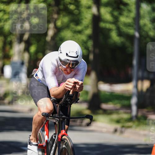 09.08.2026 - GEWOBA Citytriathlon Bremen Michael Burmester http://msf.ph/oto/9948879 09.08.2026 12:41:57 Radfahren 578, 684, 718, 1107, 1123 meine-sportfotos.de