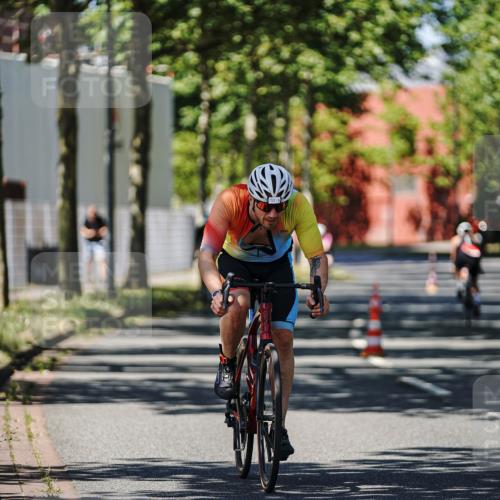 09.08.2026 - GEWOBA Citytriathlon Bremen Michael Burmester http://msf.ph/oto/9948888 09.08.2026 12:42:09 Radfahren 684, 753, 1102, 1107, 1153 meine-sportfotos.de