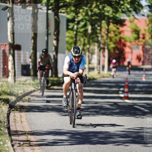 09.08.2026 - GEWOBA Citytriathlon Bremen Michael Burmester http://msf.ph/oto/9948903 09.08.2026 12:42:29 Radfahren 635, 768, 782, 870, 885, 966 meine-sportfotos.de