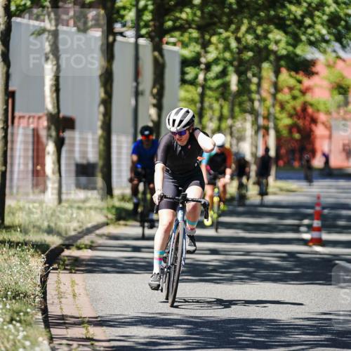 09.08.2026 - GEWOBA Citytriathlon Bremen Michael Burmester http://msf.ph/oto/9948925 09.08.2026 12:42:46 Radfahren 681, 720, 785, 890, 942, 966, 1104, 1140 meine-sportfotos.de