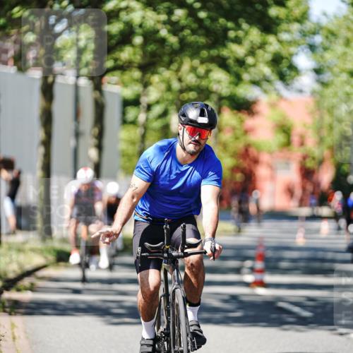 09.08.2026 - GEWOBA Citytriathlon Bremen Michael Burmester http://msf.ph/oto/9948929 09.08.2026 12:42:49 Radfahren 681, 720, 785, 890, 942, 1104, 1140 meine-sportfotos.de