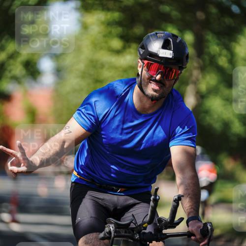 09.08.2026 - GEWOBA Citytriathlon Bremen Michael Burmester http://msf.ph/oto/9948931 09.08.2026 12:42:50 Radfahren 681, 720, 785, 890, 942, 1104, 1140 meine-sportfotos.de
