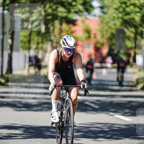 09.08.2026 - GEWOBA Citytriathlon Bremen Michael Burmester http://msf.ph/oto/9948934 09.08.2026 12:42:52 Radfahren 588, 681, 720, 785, 890, 942, 1104, 1140 meine-sportfotos.de