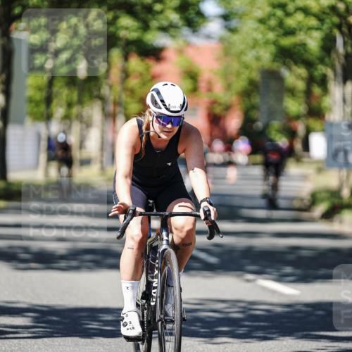 09.08.2026 - GEWOBA Citytriathlon Bremen Michael Burmester http://msf.ph/oto/9948935 09.08.2026 12:42:53 Radfahren 588, 681, 720, 785, 890, 942, 1104, 1140 meine-sportfotos.de