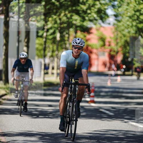 09.08.2026 - GEWOBA Citytriathlon Bremen Michael Burmester http://msf.ph/oto/9948944 09.08.2026 12:42:59 Radfahren 543, 588, 649, 785, 890, 942, 1010, 1104, 1140 meine-sportfotos.de