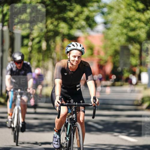 09.08.2026 - GEWOBA Citytriathlon Bremen Michael Burmester http://msf.ph/oto/9948952 09.08.2026 12:43:12 Radfahren 543, 558, 588, 649, 674, 859, 887, 945, 991, 996, 1010 meine-sportfotos.de