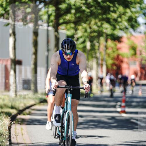 09.08.2026 - GEWOBA Citytriathlon Bremen Michael Burmester http://msf.ph/oto/9948958 09.08.2026 12:43:15 Radfahren 543, 546, 558, 649, 674, 859, 887, 945, 991, 996, 1010, 1108 meine-sportfotos.de