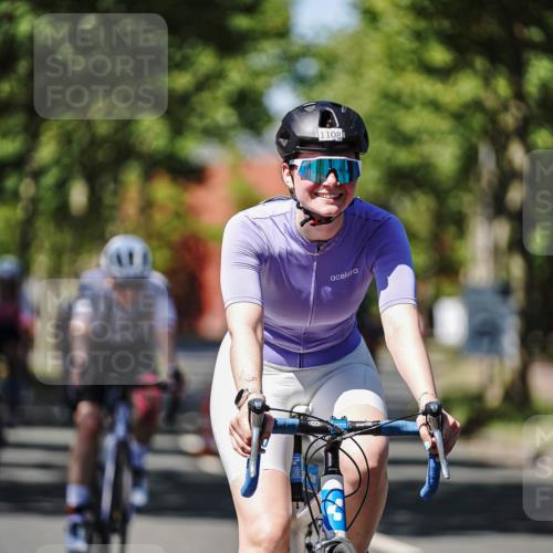 09.08.2026 - GEWOBA Citytriathlon Bremen Michael Burmester http://msf.ph/oto/9948979 09.08.2026 12:43:24 Radfahren 546, 558, 621, 643, 674, 700, 732, 859, 887, 898, 944, 945, 989, 991, 996, 1105, 1108, 1148 meine-sportfotos.de