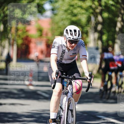 09.08.2026 - GEWOBA Citytriathlon Bremen Michael Burmester http://msf.ph/oto/9948980 09.08.2026 12:43:25 Radfahren 546, 558, 621, 643, 674, 700, 712, 732, 797, 859, 887, 898, 944, 945, 989, 991, 996, 1105, 1108, 1148 meine-sportfotos.de