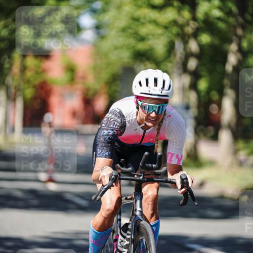 09.08.2026 - GEWOBA Citytriathlon Bremen Michael Burmester http://msf.ph/oto/9948984 09.08.2026 12:43:26 Radfahren 546, 558, 621, 643, 674, 700, 712, 732, 797, 887, 898, 944, 945, 989, 991, 996, 1105, 1108, 1148 meine-sportfotos.de