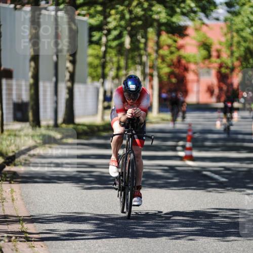 09.08.2026 - GEWOBA Citytriathlon Bremen Michael Burmester http://msf.ph/oto/9949010 09.08.2026 12:43:57 Radfahren 614, 633, 951, 1125 meine-sportfotos.de