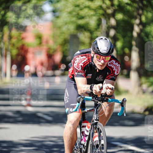 09.08.2026 - GEWOBA Citytriathlon Bremen Michael Burmester http://msf.ph/oto/9949017 09.08.2026 12:44:03 Radfahren 614, 661, 891, 951, 974 meine-sportfotos.de