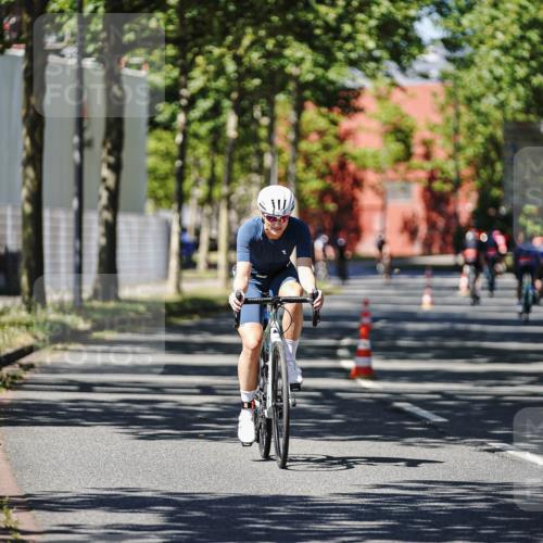 09.08.2026 - GEWOBA Citytriathlon Bremen Michael Burmester http://msf.ph/oto/9949076 09.08.2026 12:44:39 Radfahren 654, 669, 771, 779, 801, 849, 936, 1122, 1152 meine-sportfotos.de