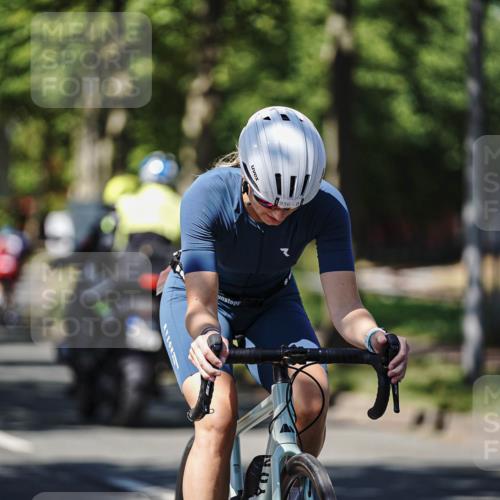 09.08.2026 - GEWOBA Citytriathlon Bremen Michael Burmester http://msf.ph/oto/9949079 09.08.2026 12:44:41 Radfahren 654, 669, 771, 779, 801, 849, 936, 1122, 1152 meine-sportfotos.de