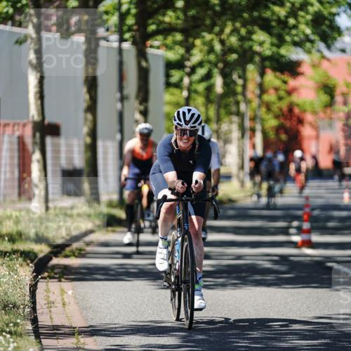 09.08.2026 - GEWOBA Citytriathlon Bremen Michael Burmester http://msf.ph/oto/9949093 09.08.2026 12:44:59 Radfahren 556, 607, 631, 666, 690, 729, 813, 831, 842, 843, 853, 941, 985, 1117 meine-sportfotos.de