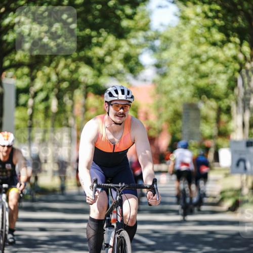 09.08.2026 - GEWOBA Citytriathlon Bremen Michael Burmester http://msf.ph/oto/9949096 09.08.2026 12:45:01 Radfahren 556, 607, 631, 666, 690, 729, 813, 831, 842, 843, 853, 862, 941, 985, 1117 meine-sportfotos.de