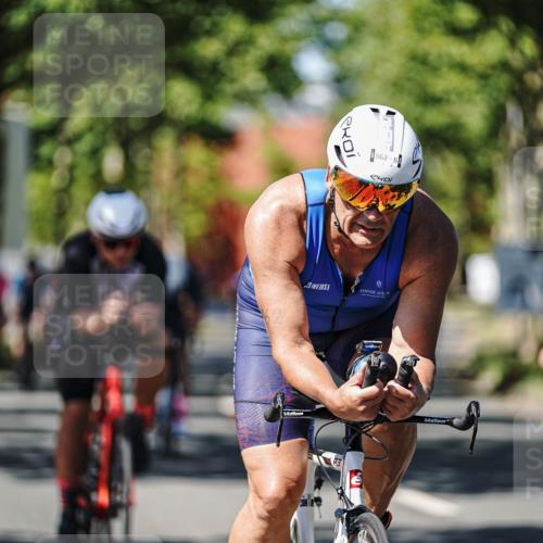 09.08.2026 - GEWOBA Citytriathlon Bremen Michael Burmester http://msf.ph/oto/9949108 09.08.2026 12:45:07 Radfahren 556, 597, 607, 610, 631, 666, 676, 690, 813, 831, 843, 853, 862, 985, 1128 meine-sportfotos.de