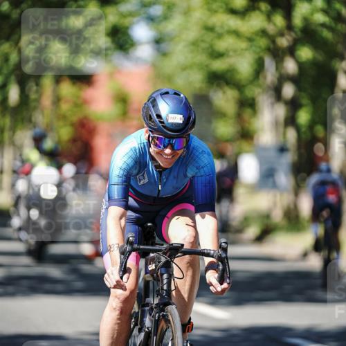 09.08.2026 - GEWOBA Citytriathlon Bremen Michael Burmester http://msf.ph/oto/9949132 09.08.2026 12:45:19 Radfahren 549, 556, 597, 610, 631, 676, 690, 738, 862, 878, 997, 1001, 1128, 1157 meine-sportfotos.de