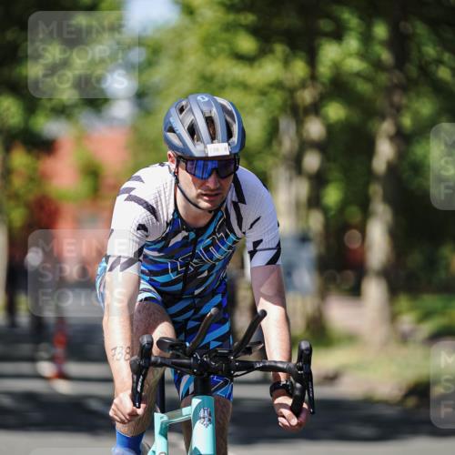 09.08.2026 - GEWOBA Citytriathlon Bremen Michael Burmester http://msf.ph/oto/9949136 09.08.2026 12:45:21 Radfahren 549, 551, 597, 610, 676, 738, 764, 878, 997, 1001, 1128, 1157 meine-sportfotos.de