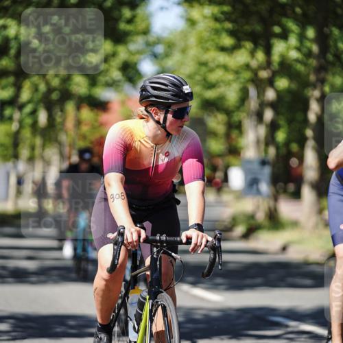 09.08.2026 - GEWOBA Citytriathlon Bremen Michael Burmester http://msf.ph/oto/9949157 09.08.2026 12:45:49 Radfahren 630, 632, 691, 723, 791, 830, 856, 881, 908, 922, 927, 962, 1007, 1011 meine-sportfotos.de