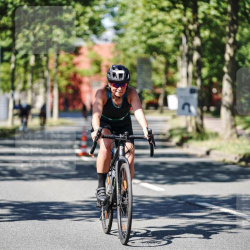 09.08.2026 - GEWOBA Citytriathlon Bremen Michael Burmester http://msf.ph/oto/9949167 09.08.2026 12:45:54 Radfahren 630, 632, 691, 703, 723, 791, 830, 856, 881, 908, 913, 922, 927, 962, 1007, 1011 meine-sportfotos.de