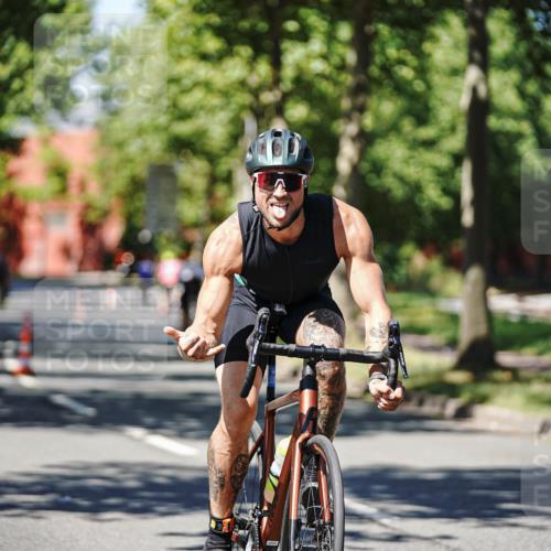 09.08.2026 - GEWOBA Citytriathlon Bremen Michael Burmester http://msf.ph/oto/9949178 09.08.2026 12:46:05 Radfahren 691, 698, 703, 746, 775, 899, 913, 962, 1002, 1007 meine-sportfotos.de