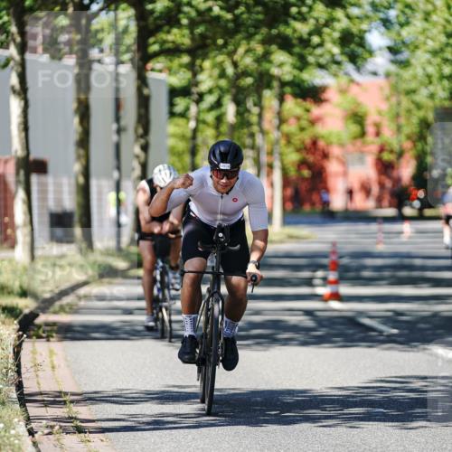 09.08.2026 - GEWOBA Citytriathlon Bremen Michael Burmester http://msf.ph/oto/9949201 09.08.2026 12:46:20 Radfahren 575, 746, 835, 917, 958, 1002 meine-sportfotos.de