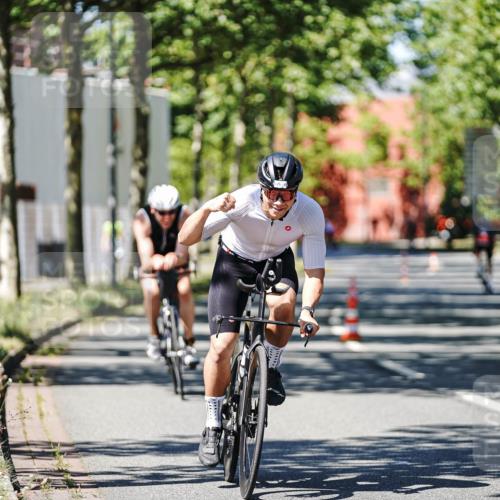 09.08.2026 - GEWOBA Citytriathlon Bremen Michael Burmester http://msf.ph/oto/9949203 09.08.2026 12:46:20 Radfahren 575, 746, 835, 917, 958, 1002 meine-sportfotos.de