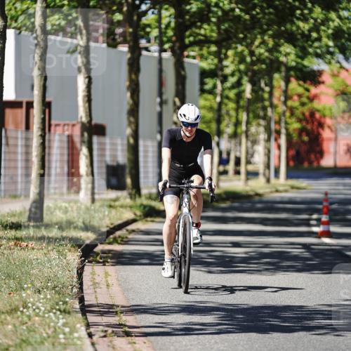 09.08.2026 - GEWOBA Citytriathlon Bremen Michael Burmester http://msf.ph/oto/9949208 09.08.2026 12:46:23 Radfahren 575, 835, 917, 958, 1002 meine-sportfotos.de