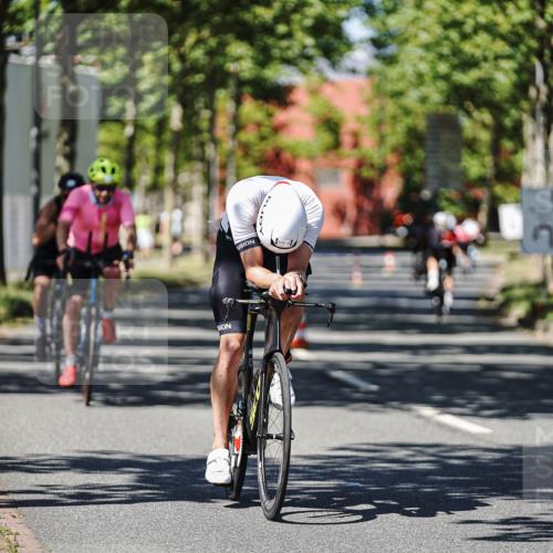 09.08.2026 - GEWOBA Citytriathlon Bremen Michael Burmester http://msf.ph/oto/9949215 09.08.2026 12:46:41 Radfahren 579, 591, 650, 652 meine-sportfotos.de